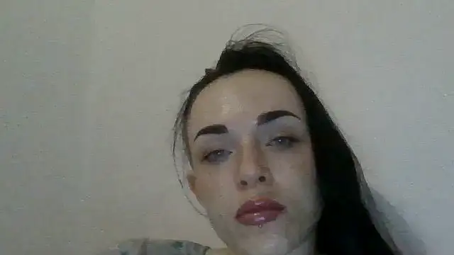 Czat XXX na żywo – Trinsy_Love