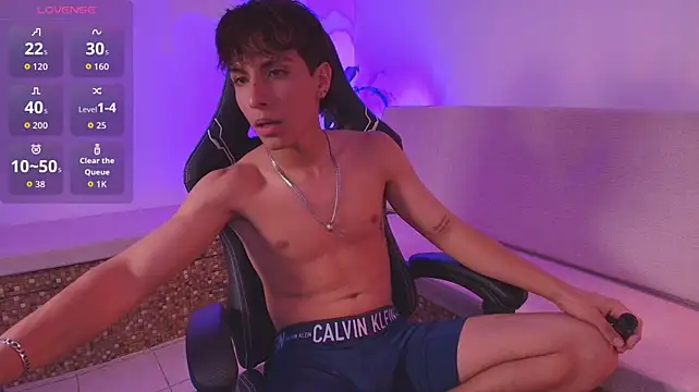 Ryaan_Stone Chat XXX in diretta