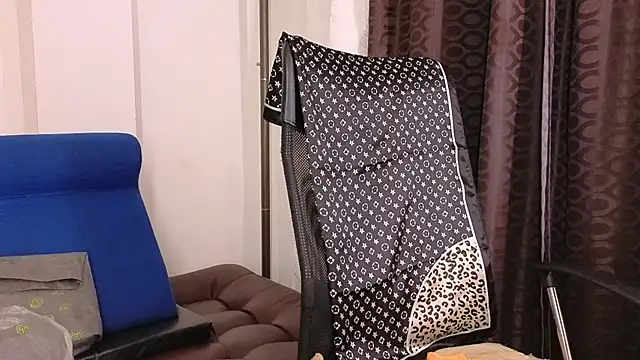 michacosio – Naživo XXX chat