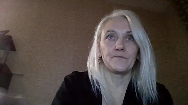 XXX chat uživo modela Calissako