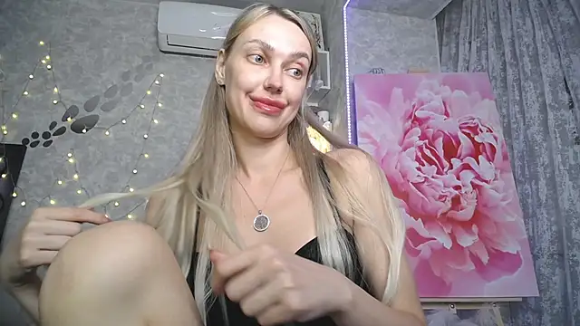 NickyAdamidi's Live XXX Chat
