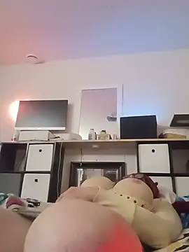 Show Webcam de sissytrapdolly24