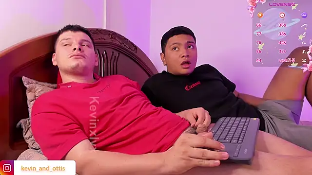 _Ottis_'s Live XXX Chat