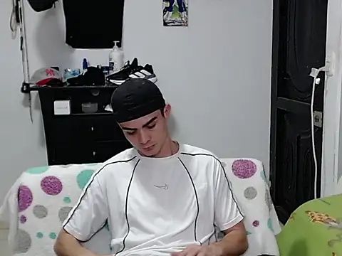Zac_Efront Webcam show