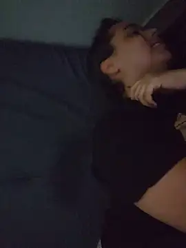 Chat XXX en directo de cinnaminnie