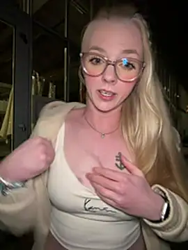 LinaLeana webcam show