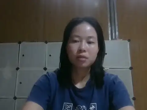 Cat-meow live XXX chat