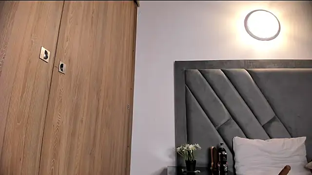 brenda_nova18 现场XXX聊天