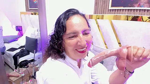 دردشة Luna_Naughty1 الجنسية المباشرة