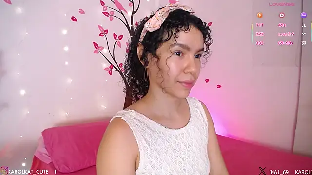 Chat +18 de Karolina_1 ao vivo