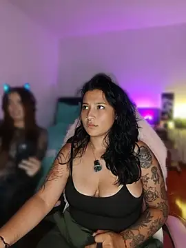 Pauilina Live XXX-Chat
