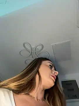 IsabellaEtthan's Live XXX Chat