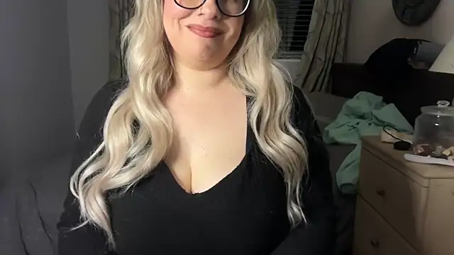 IvyWifey – Naživo XXX chat