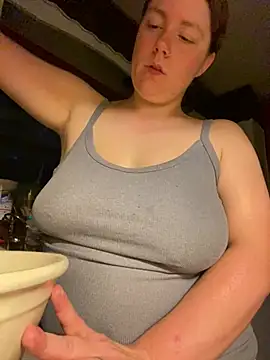 Strawberrykisses96's Live XXX Chat