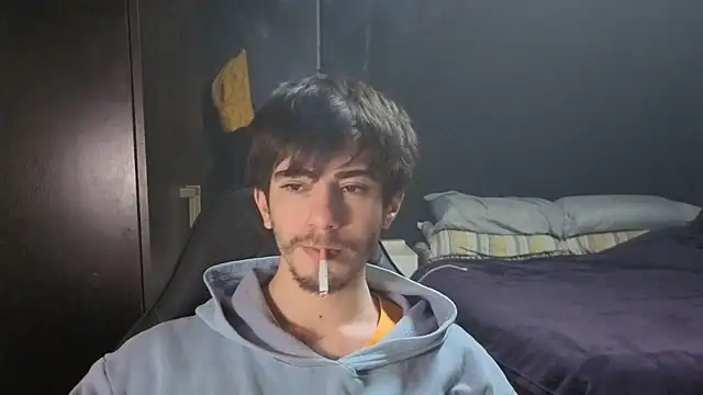 skinny-bwc's Live XXX Chat