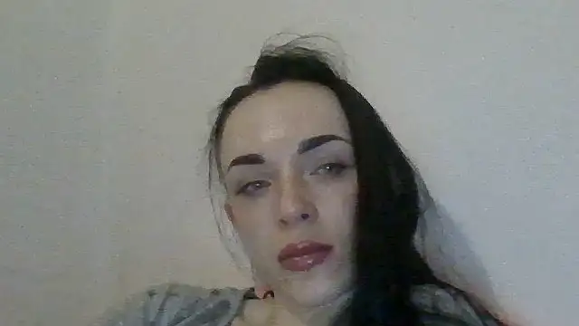 Trinsy_Love Chat XXX in diretta