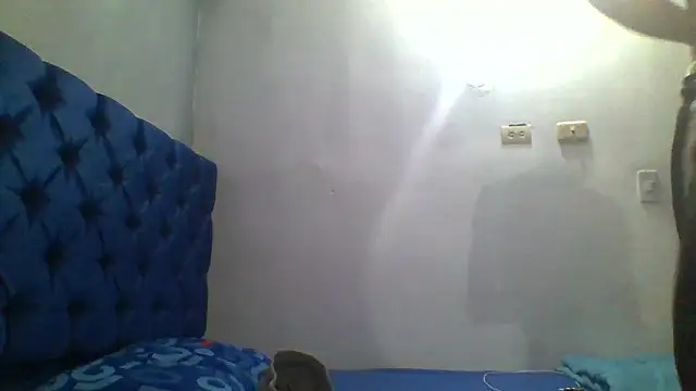 Latinos_2001 라이브 XXX 채팅