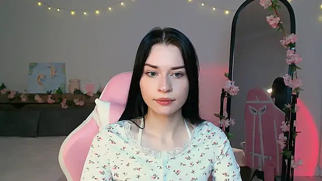 Tina_Charm Chat XXX in diretta