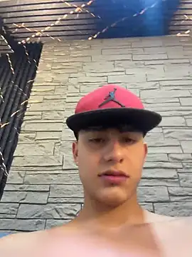 Lander_Cruz লাইভ XXX চ্যাট