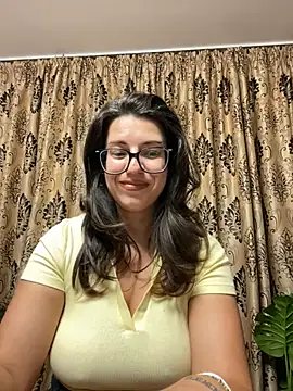 NadiraNoor Chat XXX in diretta