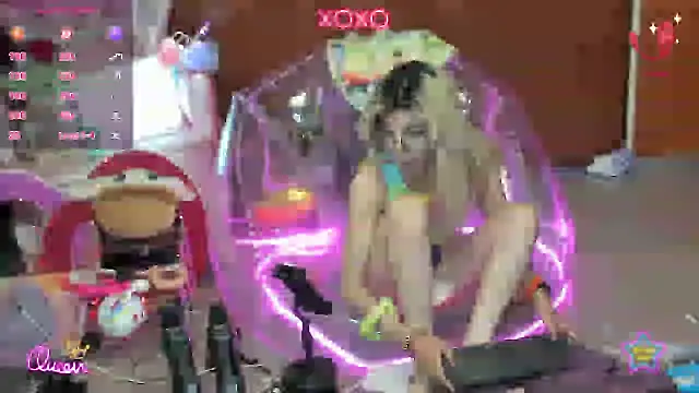 Chatroom XXX en direct de Skinygirl