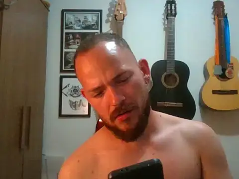 comedordecasada30 Show in webcam
