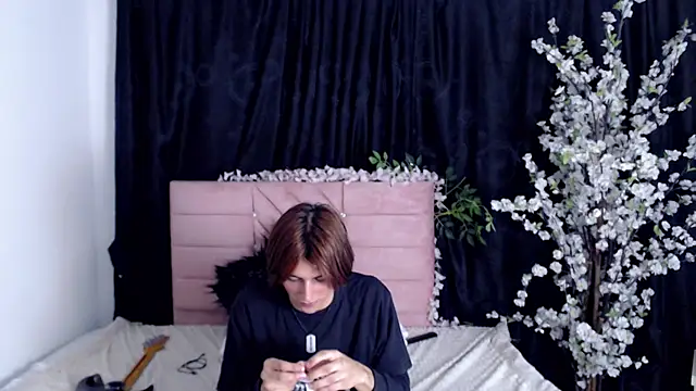 oli_dusk Chat XXX live