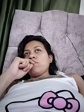 XXX chat uživo modela Tiphanydirty3