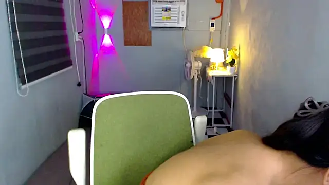 SanyaGirlx Pertunjukan Webcam