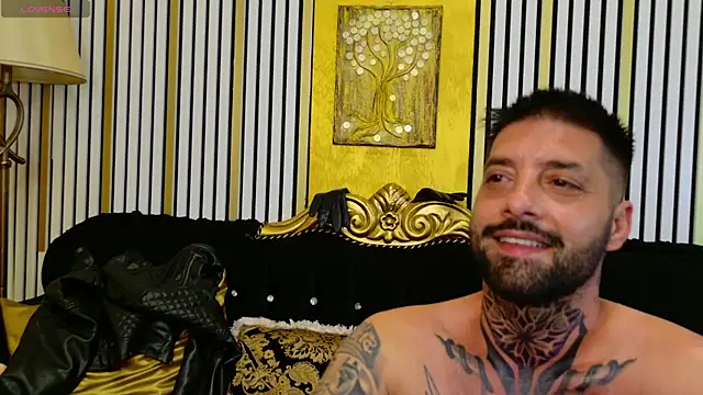 TommyDum live XXX chat