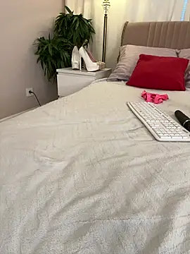LillyNatty18's Live XXX Chat