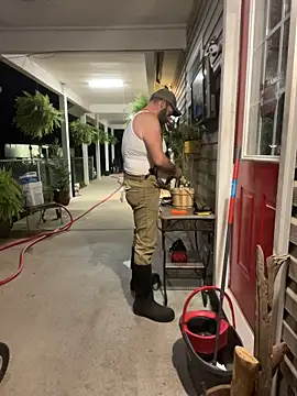 BootsAndCountry: διαδικτυακό σόου στην κάμερα