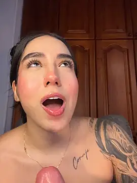 XXX chat uživo modela KaditaNavarro