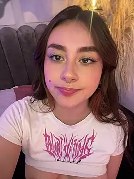 cute__cherry_'s Live XXX Chat