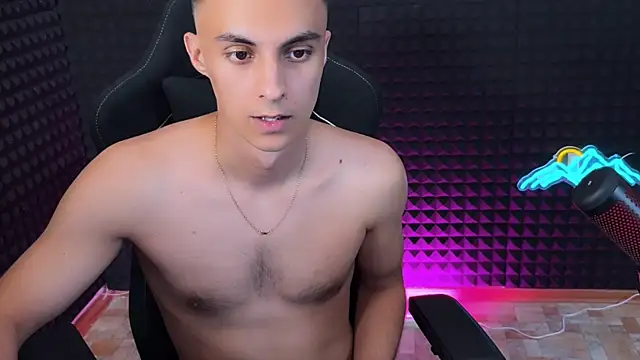 Hols_20's Live XXX Chat