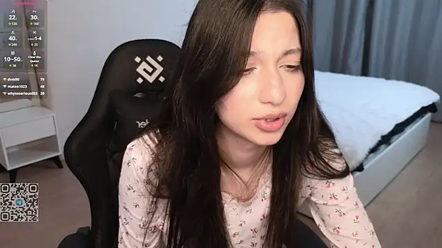 Honeycamilla: онлайн-секс-чат