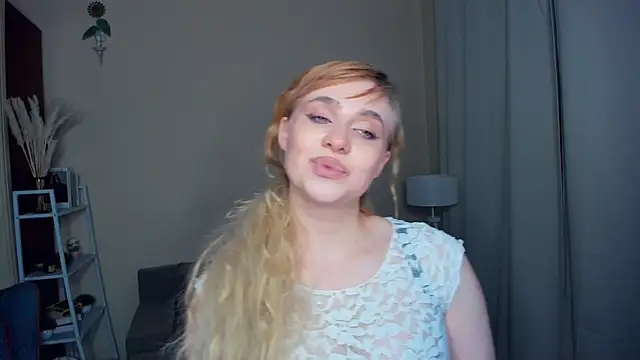 Chat +18 de JadeBeerle ao vivo