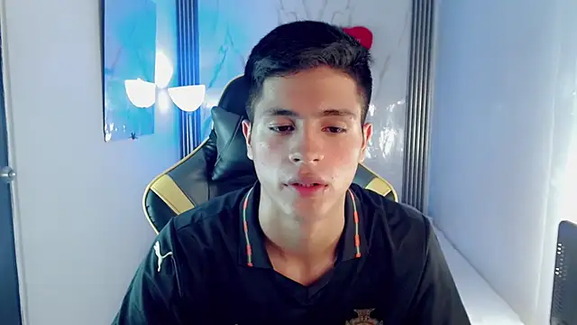Chat +18 de Ascii_one ao vivo