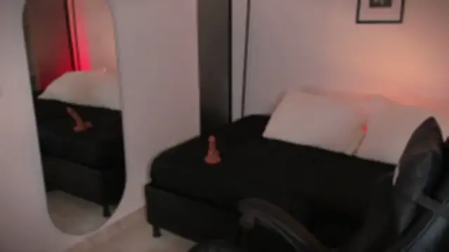 ChloeMoreti Live XXX-chat