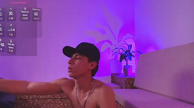 Ryaan_Stone Webcam-Show