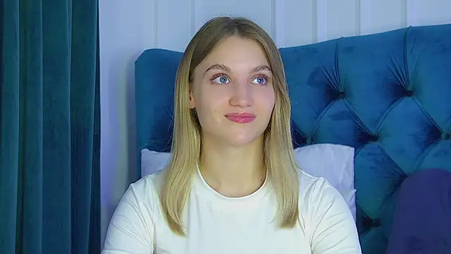 XXX chat uživo modela StacyEvances