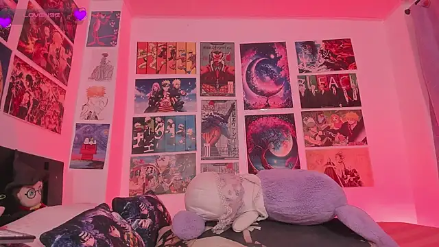 MissCurvyTop XXX чат на живо