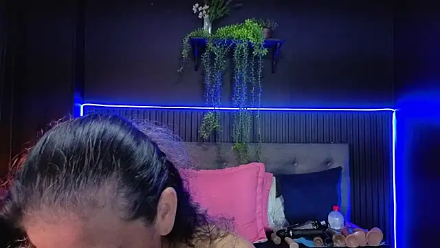 sasi_luna – Naživo XXX chat