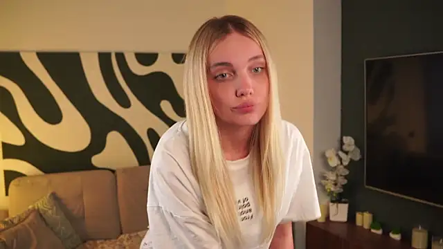 دردشة MarietteSolina الجنسية المباشرة