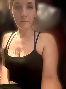 Czat XXX na żywo – Kitty_DaCocks