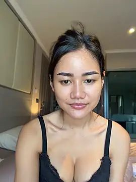 SweetThaiGirlfriend Chat XXX live