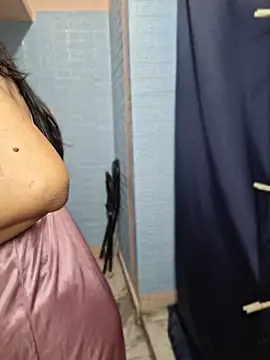 Chat +18 de Nisha027 ao vivo