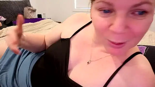 Aussiecougar Adlı Modelin Canlı XXX Sohbeti