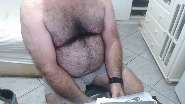 MysterBearMG Webcam show