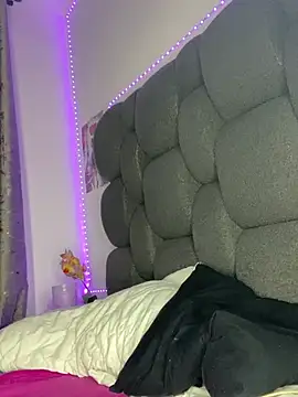 RainBougie Adlı Modelin Canlı XXX Sohbeti